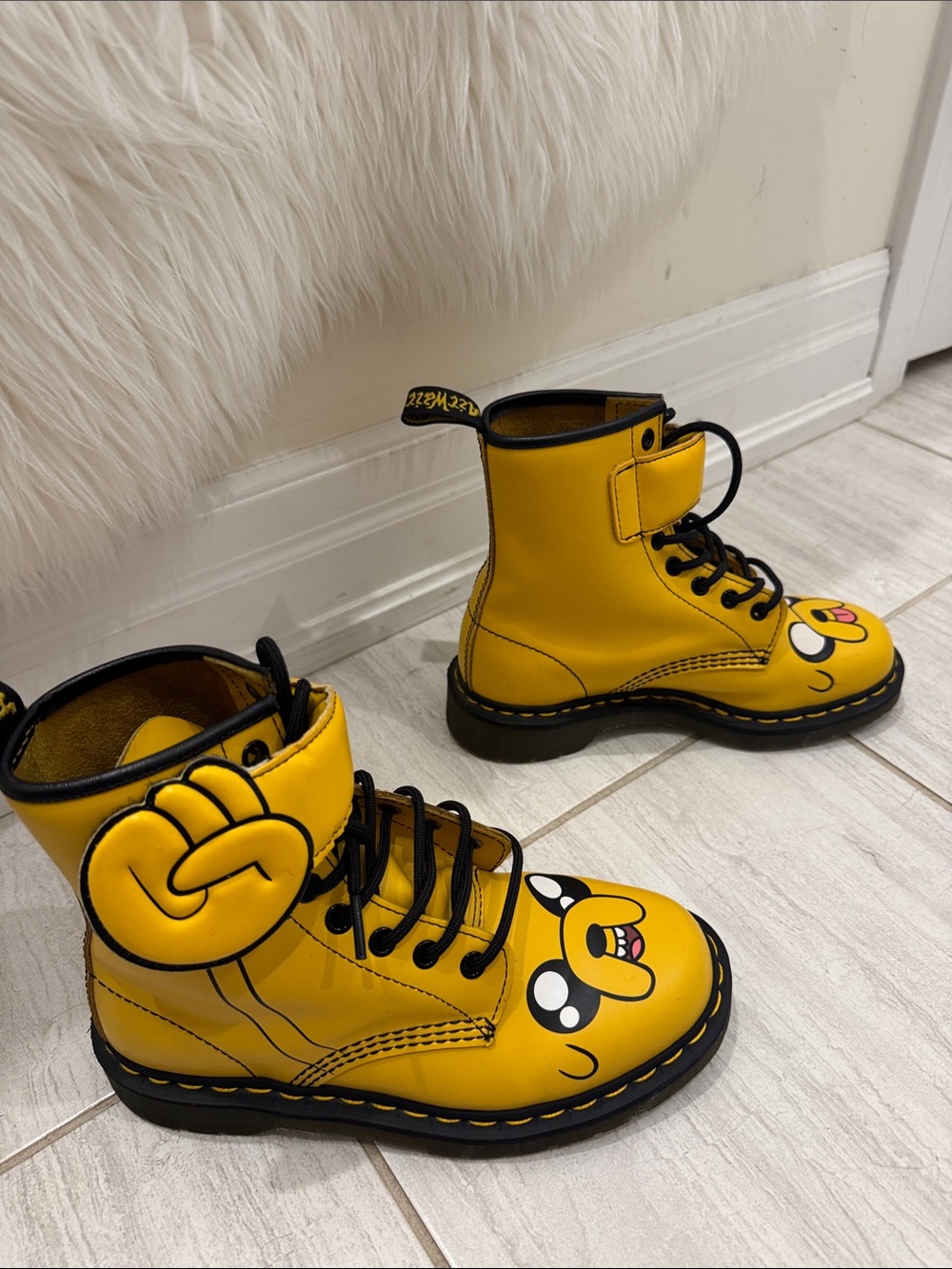 Dr. Martens Lace Up Boots Jake The Dog Collab - Picture 2 of 10